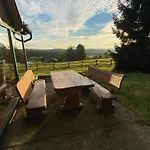 Farm stay Bio-bauernhof, Pferdehof Graeser