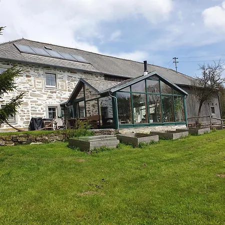 Farm stay Bio-bauernhof, Pferdehof Graeser